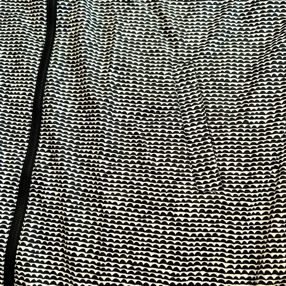 Marimekko x Uniqlo Black & White Hooded Zip Up Jacket - Picture 4 of 5